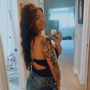 Meet your Posher, Yccz